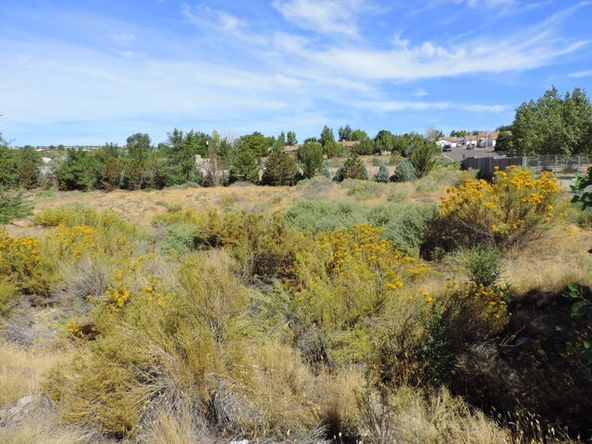 5001 Redwood Ave, Farmington, NM 87402